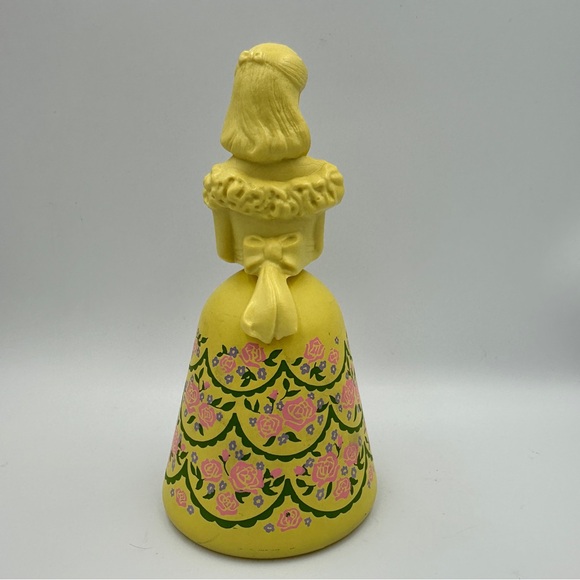 Vintage AVON Southern Belle  Cologne / Perfume 4 oz. yellow bottle - Empty - Picture 5 of 9